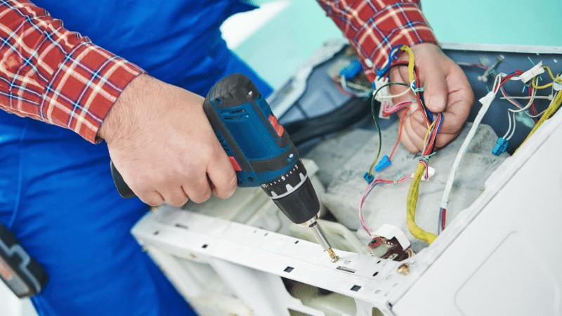 Gölcük Daikin Daikin çamaşır makinesi kart tamiri – Su almama arızası orijinal parça ile giderildi. - Teknik servis örneği